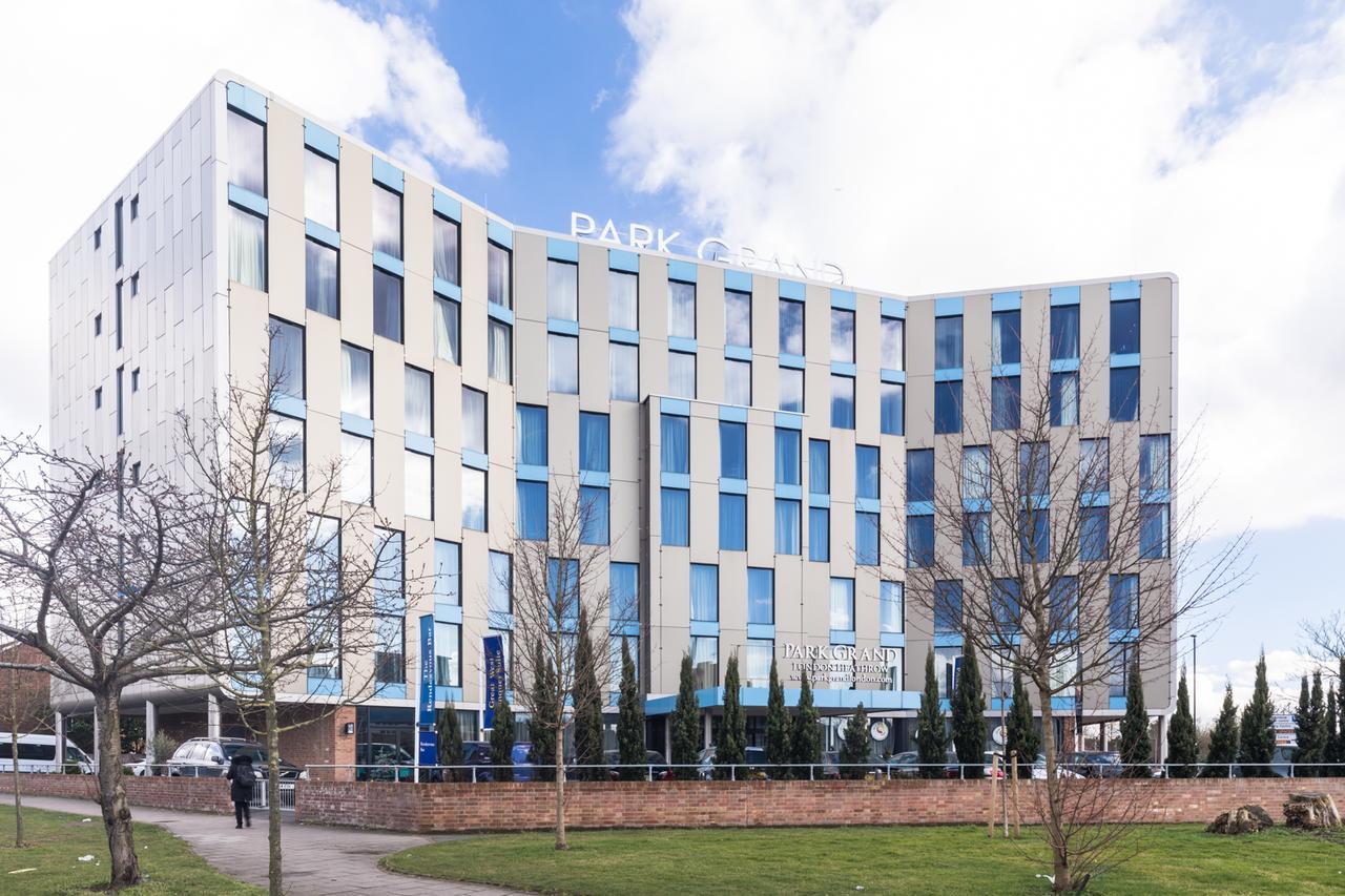 Park Grand Heathrow Hotel Hounslow Bagian luar foto